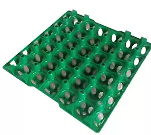 Egg Tray-Chicken Holder Carrier 30 Hole Stackable Plastic High Quality 4 Trays - Picture 1 of 4