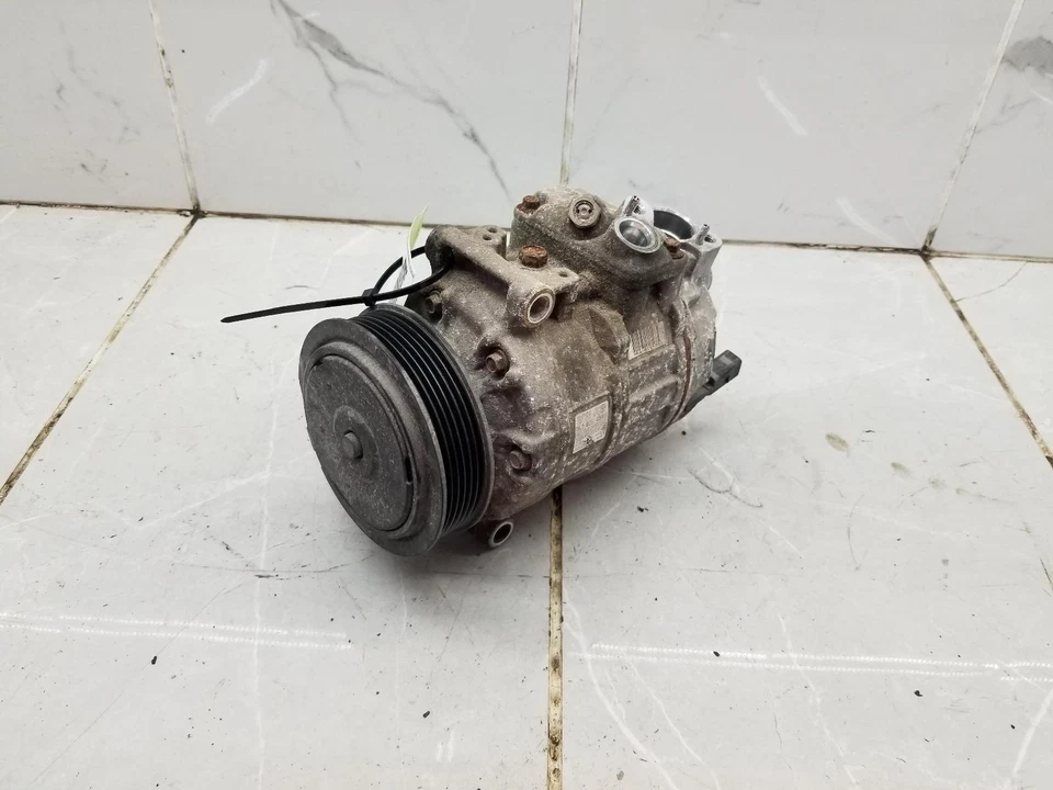 2010 VOLKSWAGEN GOLF GTI 2.0L A/C AIR CONDITIONING COMPRESSOR #006700 - Image 1 of 4