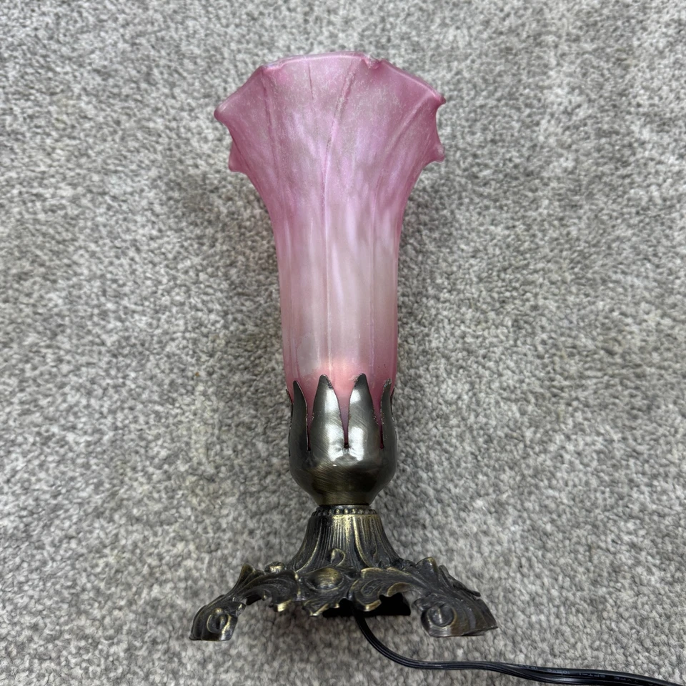 Abajur de mesa Meyda Tiffany rosa/lavanda lago lírio acento 8" de altura - Imagem 1 de 4