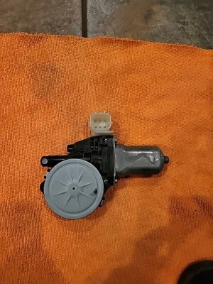 NISSAN MICRA K14 2017 MOTOR VENTANA PUERTA DELANTERA PASAJERO 80730-4CA0A Foto 1 de 4