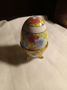 Vintage Egg With Gold Trim - Picture 1 of 7