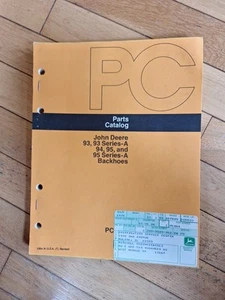 John Deere 93, 93 Serie A 94 95, 95 A Baggerlader PC-864 Teilekatalog 1982 - Bild 1 von 4