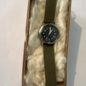 Reproduction 1943 A-11 U.S. Military WWII 10AK Hack Military Wristwatch - Picture 1 of 2