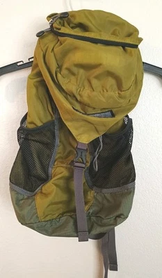 Mochila REI Recreational Equipment Inc Verde Negra Mochila Senderismo Ligera Foto 1 de 4