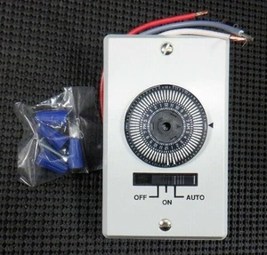 Tork 703A Unterputzzeitschaltuhr 125VAC 15A für 3-fach Schaltung - Bild 1 von 3