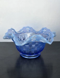 Vintage Fenton Blue Opalescent Glass Basket Weave Bowl Ruffled Edge  BEAUTIFUL! - Picture 1 of 4