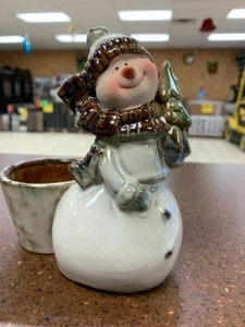 COLECCIÓN BOSQUE 6" MUÑECO DE NIEVE SOPORTE DE LUZ DE TÉ ~ Kirklands Home 000188- #078322 - Imagen 1 de 3