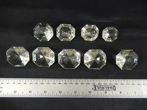 Lotto 9 antichi Lg. Gioielli ottagonali in cristallo smussato doppio sfaccettato. 31-41 mm. PR-29 - Foto 1 di 16