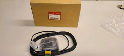 GENUINE HONDA ANTENNA SATELLITE RADIO 08A15-1E1-100 ODYSSEY PILOT 2003-2005  - image 1 of 4