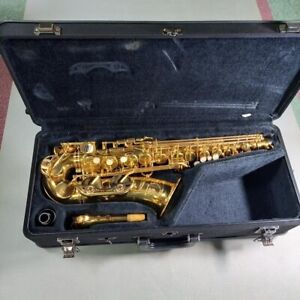 YAMAHA YAS 62 Alto Saxophone with hard case