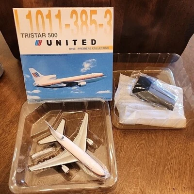 Dragon Wings 55121 1:400 Die Cast United Airlines L1011-385-3 Tristar 500 - Image 1 of 4