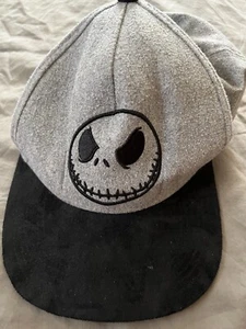 Pesadilla antes de Navidad ""Jack Skellington"" Gorra/Sombrero Gris Breather * 25 Años - Imagen 1 de 3