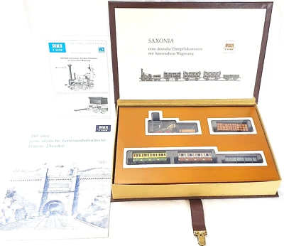 Piko HO 1:87 SAXONIA Leipzig-Dresden STEAM LOCOMOTIVE & 4 COACH Gift Set MIB`89! - Image 1 of 4