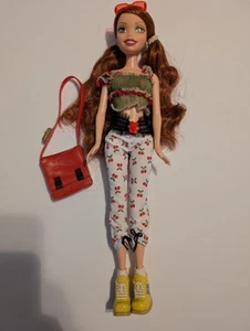 Barbie My Scene Out and About Chelsea Doll - Picture 1 of 6