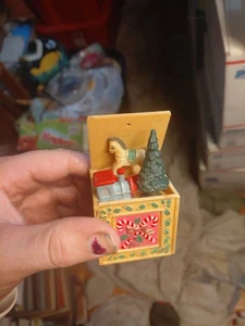 De Colección Navidad Colección Navidad Caja De Juguetes Adorno Tren, Árbol Caballo 3 1/2" - Imagen 1 de 6