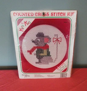 NEW BERLIN CO. KITS FOR KIDS CHRISTMAS MOUSE COUNTED CROSS STITCH KIT NEW - Bild 1 von 2