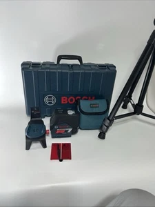 Bosch 360⁰ livella laser fascio rosso autolivellante con custodia rigida GLL100-80c e treppiede - Foto 1 di 18