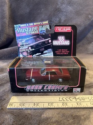 Road Champs Mustang & Fords 1965 Mustang 1:43 Diecast Limited/el estuche tiene grietas Foto 1 de 4