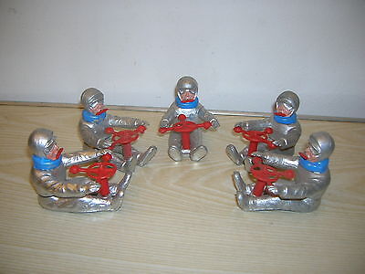 5x 60er Jahre Ca. 1/10 Astronaut , Pilot , Rennfahrer Figuren Space Toy Race Car • 10€