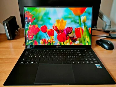 SAMSUNG GALAXY BOOK PRO i7 16GB RAM 512GB + 2TB 15,6" AMOLED (xps, thinkpad) - Immagine 1 di 4