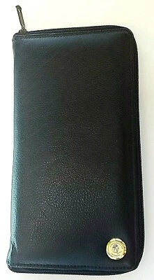 Cartera Pasaporte, Medallón Dorado Universidad de Georgia sobre Cuero Negro Foto 1 de 4