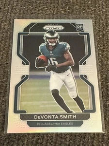 2021 DeVonta Smith Panini Prizm Silver Rookie Variation RC #V-335 - Picture 1 of 2