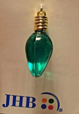1 Green & Gold Tone Plastic Christmas Embellishment Light Bulb 1 1/8" 29mm 9906 - Image 1 of 3