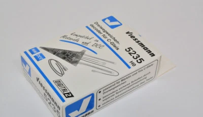Viessmann 5235 Weichendecoder für C-Gleis 3er Weiche Digital- Decoder NEU in OVP - Bild 1 von 2