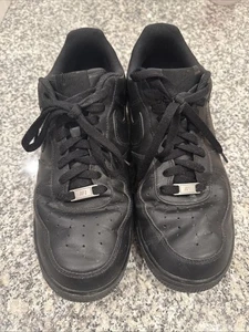 Nike Air Force 1 '07 Men's Sneakers Size 10.5 Low Triple Black - Picture 1 of 7