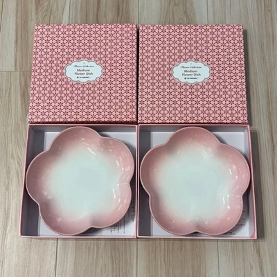 Plat plat à fleurs moyen Le Creuset 20 cm lot de 2 rose poudré neuf du Japon - Photo 1/4