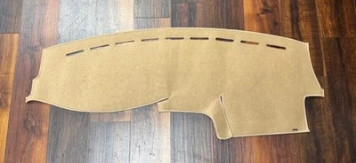 Cubierta de tablero beige para Saturn 2001-2002 alfombra tablero CoverCraft 1457-00-23 Foto 1 de 4