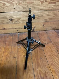 Calumet 156BLB Small Tripod - Picture 1 of 6