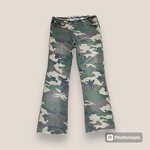 ๐ค๐ Vintage 2000s Paris Blues camo boot cut pants Size Small - Picture 1 of 9