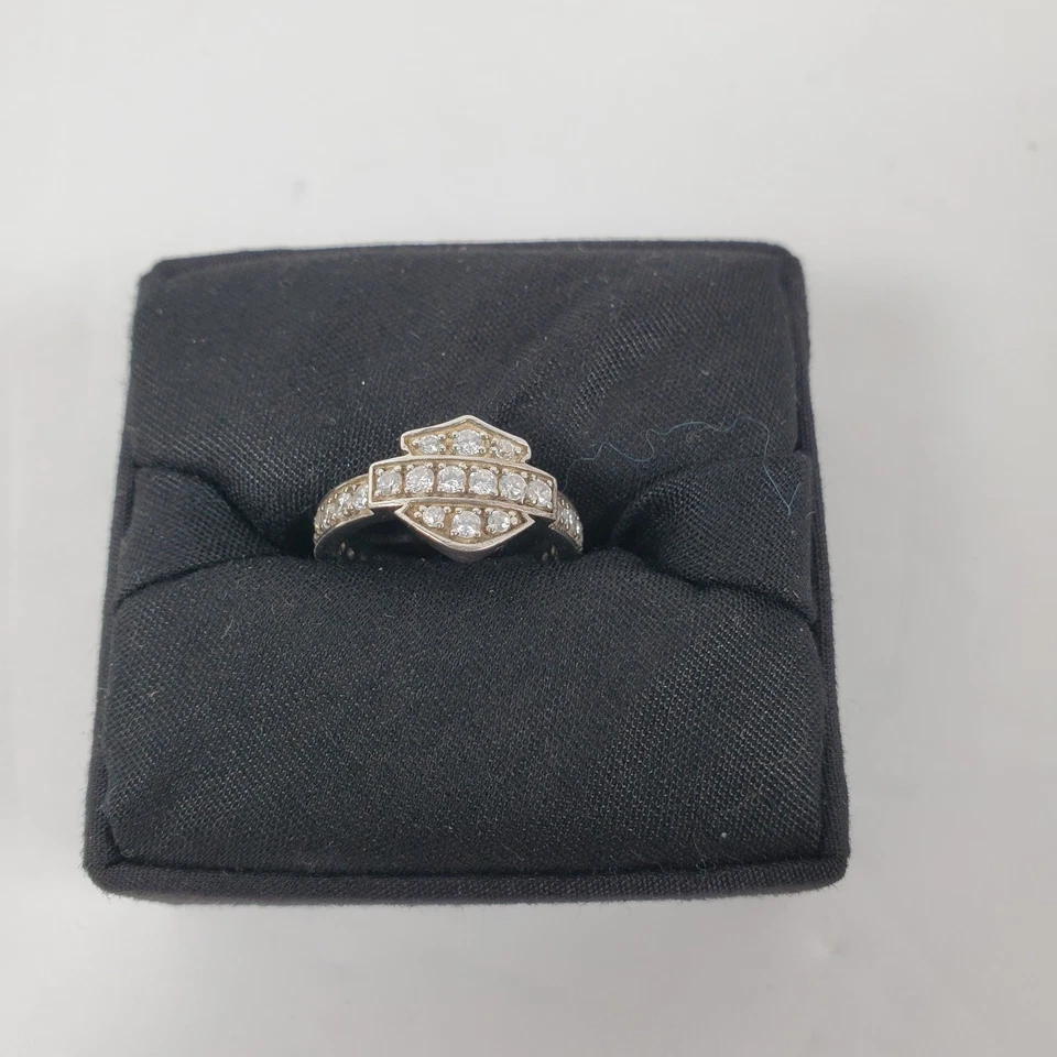 Harley-Davidson Women's Ring Silver Bling Bar & Shield Band HDR0159 Size 8 - Image 1 of 4