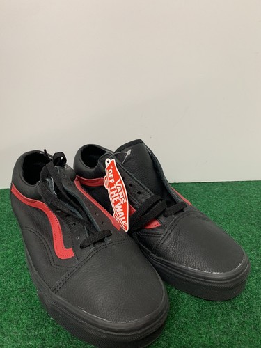 Sneakers Vans "Off The Wall" nere con strisce rosse 9 1 2 uomo 11 donna nuove