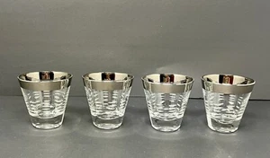 Juego de 4 vasos de doble disparo grabados con borde plateado MCM vintage - Imagen 1 de 7