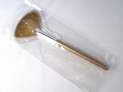 Minerales desnudos ESCENTUALES * CEPILLO VENTILADOR IMPECABLE * Dorado $18 ~ Nuevo y Sellado ~ Foto 1 de 2