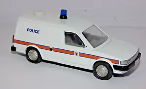 Promod Austin Maestro Van West Midlands Police weiß Maßstab 1:43 - Bild 1 von 3