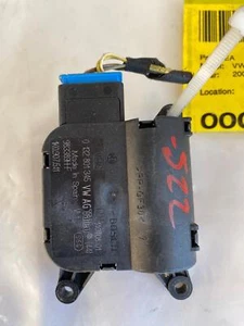 2009 VOLKSWAGEN EOS Heater Flap Control Valve Actuator PIN 0132801345 - Picture 1 of 10