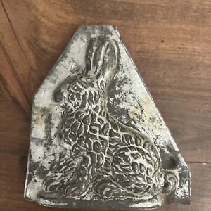 Vintage Easter Bunny Rabbit Chocolate Mold Sitting Unmarked