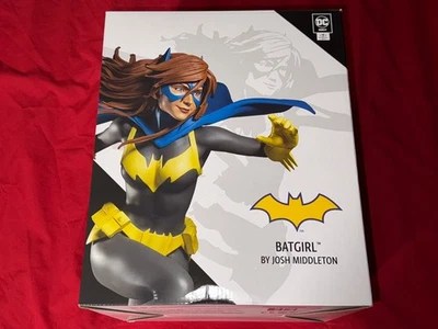 Estatua de resina Batgirl by Josh Middleton DC Designer Series 2022 ¡NUEVA CAJA SELLADA! Foto 1 de 4