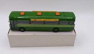 EFE 35702 36' BET RC CLASS COACH 'GREENLINE' GREEN MINT BOXED 1:76 - Bild 1 von 7
