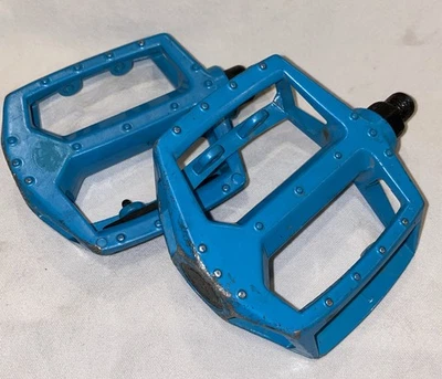 VP Junior Kids Cycling Bike Pedals Black 1/2” Aluminum Steel Axle Blue Used H/I - Image 1 of 4