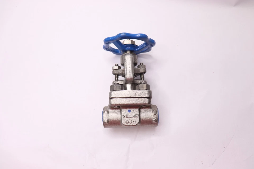 Velan Gate Valve 800 # Socketweld 316L Stainless Steel Forged1/2"  - Image 1 of 1