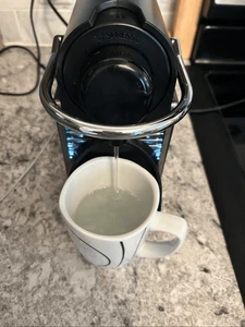 Nespresso Pixie Espressokocher - Titan - Bild 1 von 7