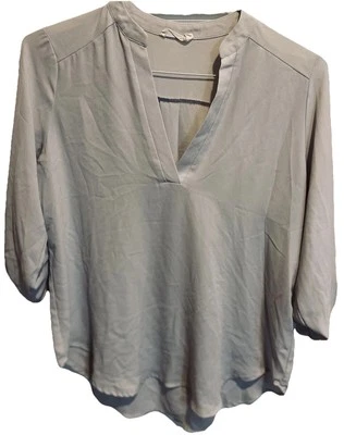 Blusa para mujer Lush nordstrom pálida cuello en V mangas enrollables talla M Foto 1 de 4