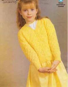 Kinder Mädchen V-Ausschnitt Strickjacke 4-fädig Strick Strickmuster COPY a41 - Bild 1 von 1