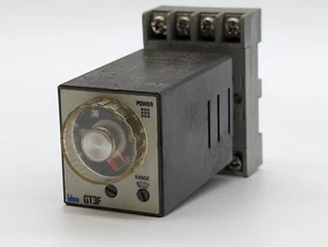 IDEC GT3F-1AD24 Electronic Timer GT3F1AD24 and SR2P-06 Socket/Base - Picture 1 of 6