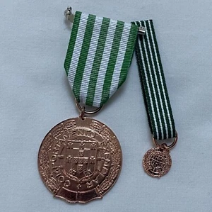 Portuguese Military exemplary conduct / behavior copper medal with miniature - Picture 1 of 2