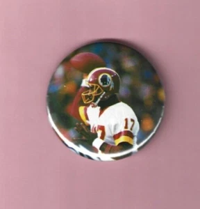 Doug Williams Washington Redskins 2" Football Pin Back Button - Picture 1 of 2